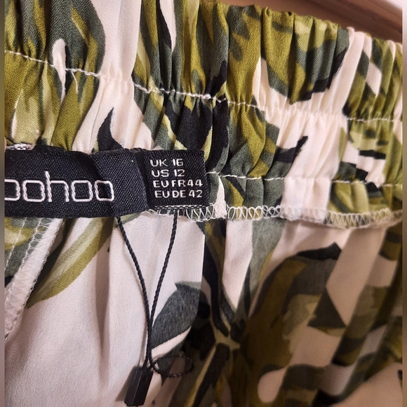 BooHoo Palm Printed Lightweight Pants - Size‎ 12 - NEW! - Picture 6 of 6